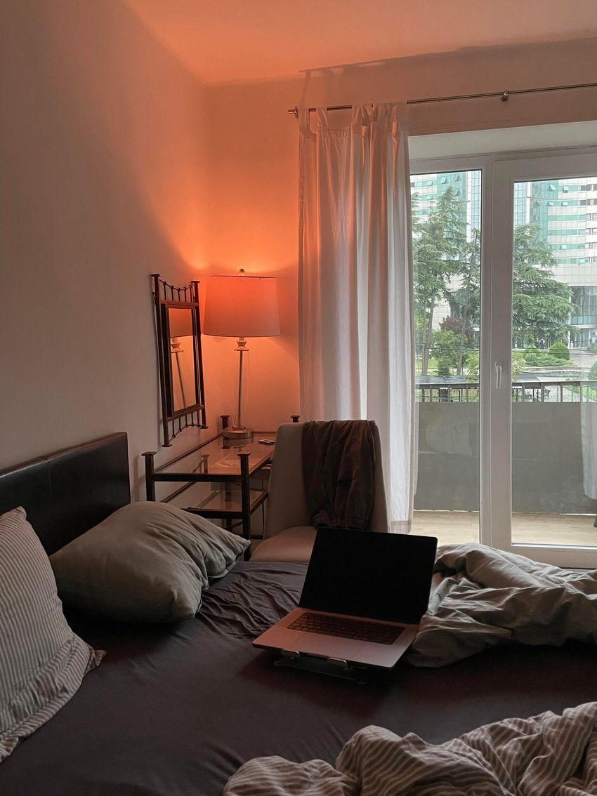 Workspace when I’m too lazy to sit at the usual one Workspace when I’m too lazy to sit at the usual one